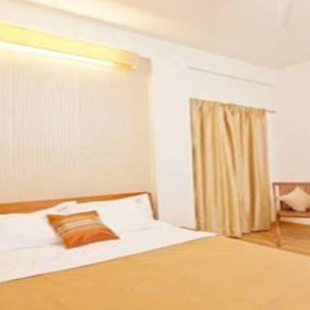 Hotel Holiday Home Bangalore Luaran gambar