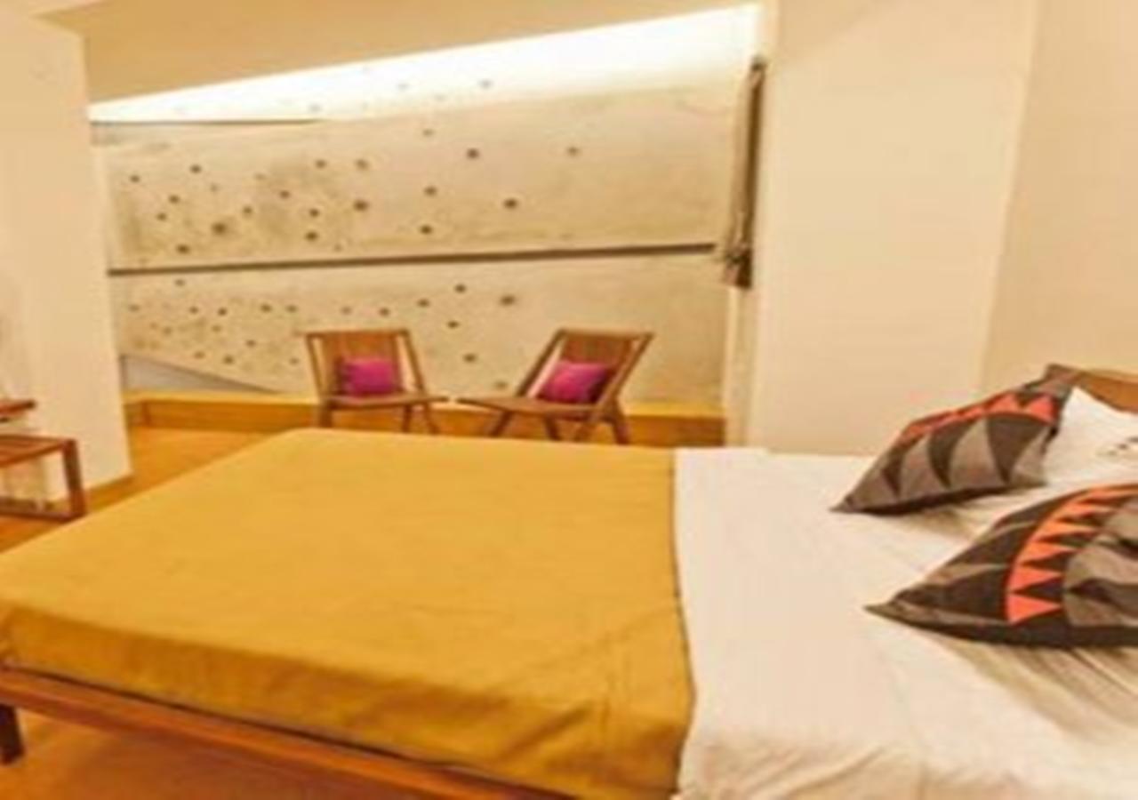 Hotel Holiday Home Bangalore Luaran gambar